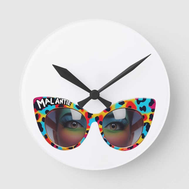 MAL ANTIE / Crazy Aunt Afrikaanse Humor Rund Klocka (Framsida)