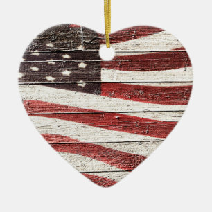 Målad amerikansk Flagga på Rustic Wood Struktur Julgransprydnad Keramik