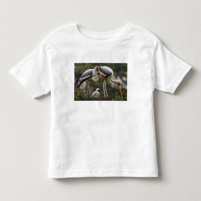 Målade storkar & unge i bo,Keoladeo T-shirt (Framsida)