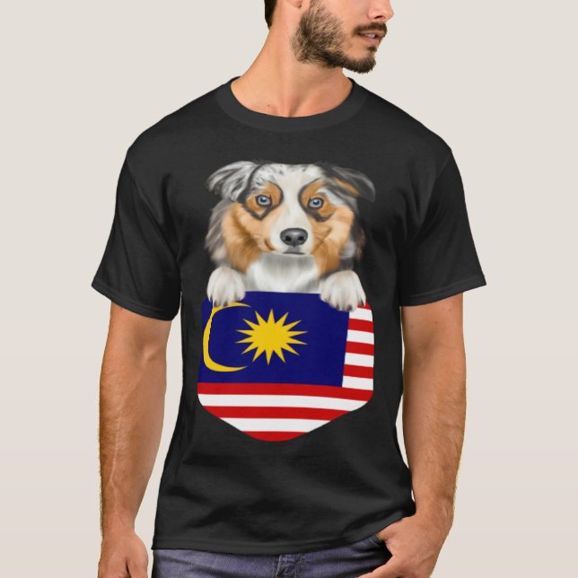Malaysia Flag Australian Shepherd Dog In Pocket T Shirt (Framsida)