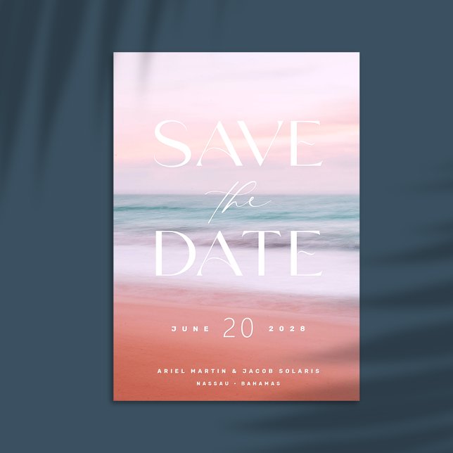 Målbröllop för tropisk strutsfärg Spara datumet Inbjudningar (Save the date. Tropical Sunset Beach wedding Save the Date cards)