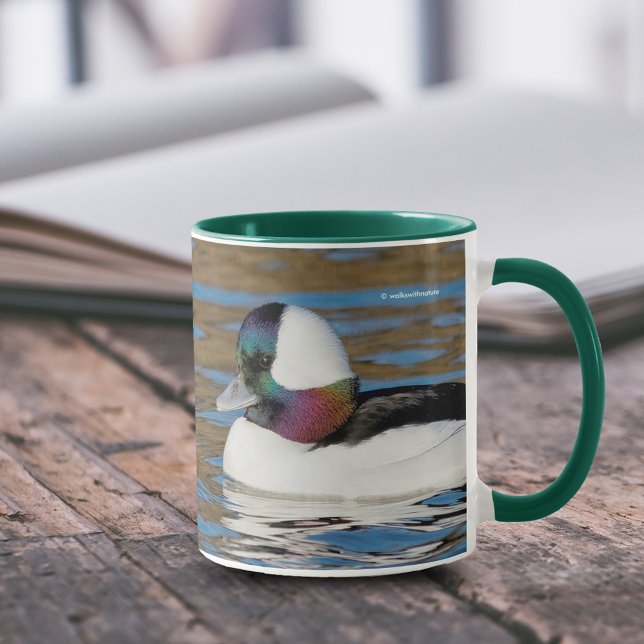 Male Bufflehead Anka under eftermiddagen Sol Mugg (Handsome Male Bufflehead Duck at the Pond 11 oz Coffee Mug Cover Photo.)
