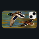 Mallard Anka som flyger över Pond<br><div class="desc">Manlig och kvinnlig gräsänder anka under flygning över en gulddamm, vatten under upplopp för att spegla färgen av den bakgrundskoncentration av höstblad som glöms i solljuset. Realistiskt konstnärligt verk skapat från en ursprunglig oljemålning av naturkonstnären Crista S. Forest.</div>