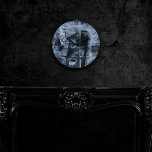 Mållmålad Graffiti Grunge | Mörk flottan och Denim Rund Klocka<br><div class="desc">#abstractart Mörk modern contemporary-abstrakt med moody graffiti grunge i en dramatisk och edgy 90-talskombination av djupjuveltoner på en texturerad bakgrund. Den här handmålade vattenfärgen och den blandade mellanstora övertoningen lägger till perfekten färg för stil eller tillfälle. Om du vill ha anpassningar, samordning av produkter eller annat färg går du till...</div>