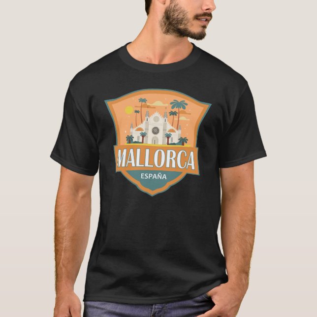 Mallorca Spain Travel Retro Badge T Shirt (Framsida)