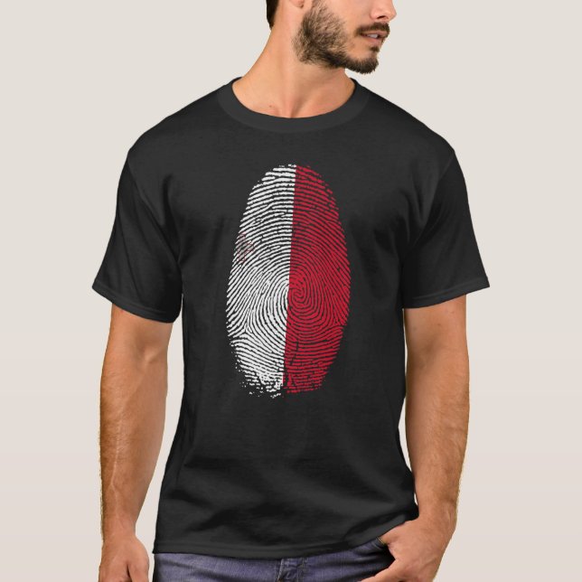 Malta Flagga Fingerprint Det finns i mitt DNA för  T Shirt (Framsida)