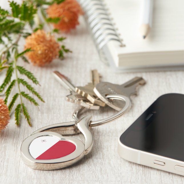 Malta flagga twisted heart silverfärgad nyckelring (Sidan)