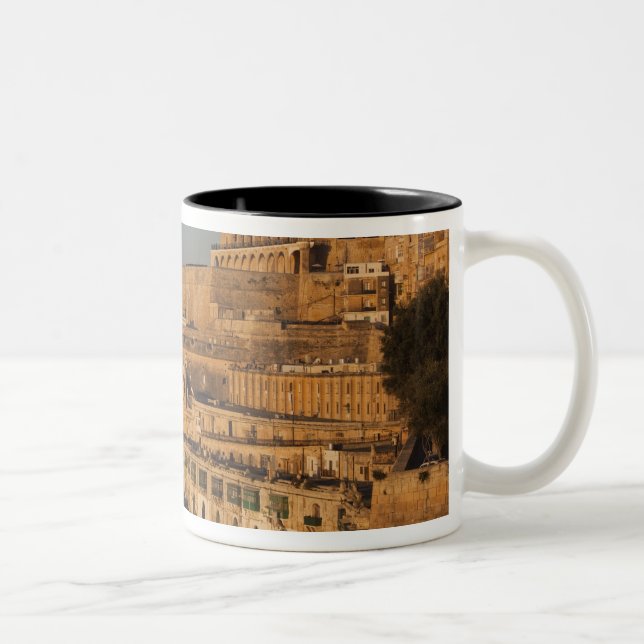 Malta, Valletta, hamnvy från Lower Barrakka Två-Tonad Mugg (Höger)