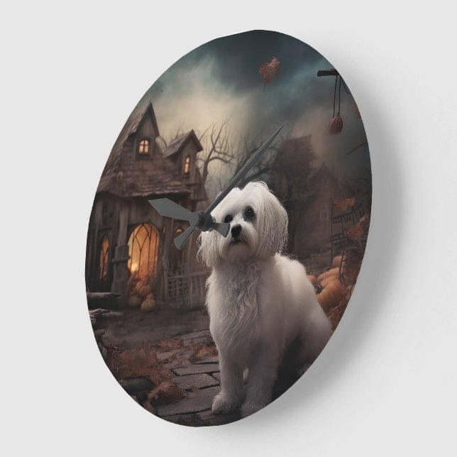 Malteese Halloween Scary Stor Klocka (Vinkel)