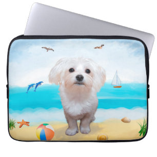 Malteserhund på strand laptop fodral