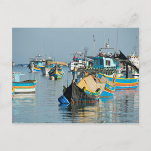 Maltesiska fiskebåtar Marsaxlokk i Malta Vykort