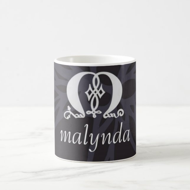 Malynda Hale logotypmugg Kaffemugg (Center)
