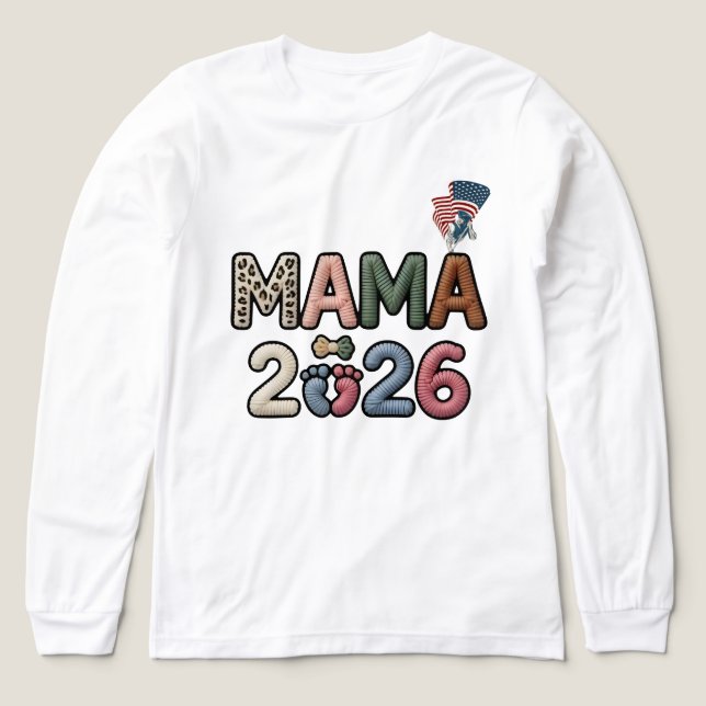 Mama 2026 Faux Baby Feet Pregnancy Reveal T Shirt (Design framsida)