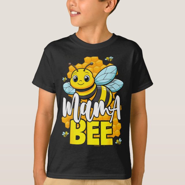 Mama Bee Family Bee First Bee Day Outfits  T Shirt (Framsida)