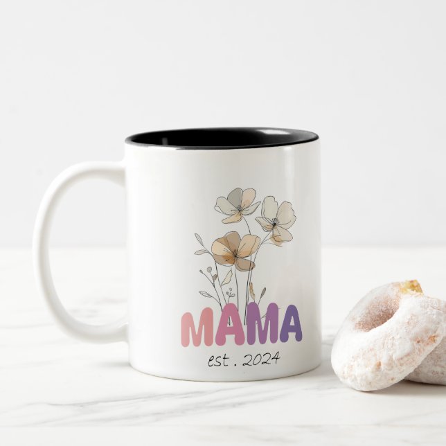 Mama Est 2024 Mothers Day Två-Tonad Mugg (Med munk)