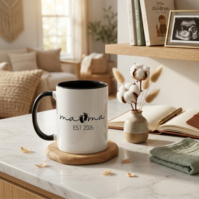 Mama Est År Modern Skriptdesign Mugg (Skapare uppladdad)