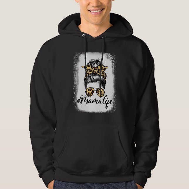 Mama Life Leopard Messy Bun Mama Life Bleached Tee Hoodie (Framsida)