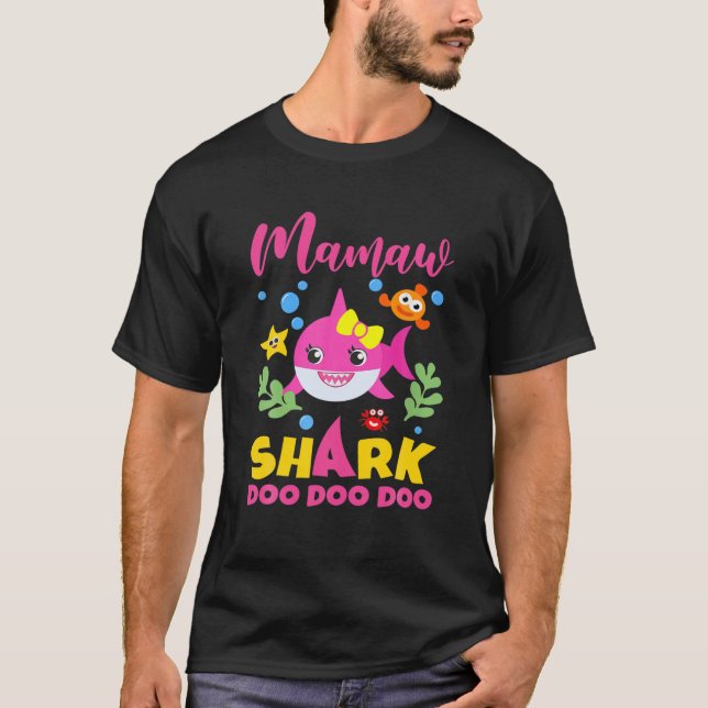 Mamaw Shark Gift Cute Baby Shark Family Matching T Shirt (Framsida)
