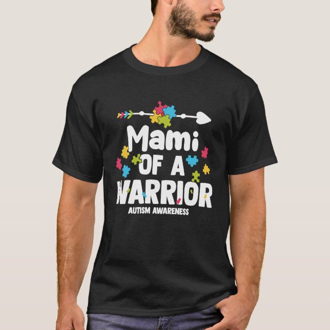 Mami of a Warriors Autism Family Puzzle Awareness T Shirt (Framsida)