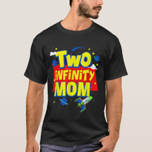Mamma 2 oändlighet och Dekorationer efter födelsed T Shirt