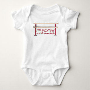 Mamma är på Dance Studio Ballet Barre Teacher Tee