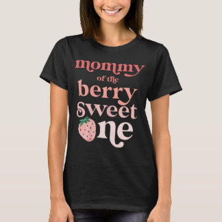 Mamma av berryssarna ett jordgubbsfödelse t shirt