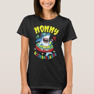 Mamma av fåglarnas matchningsfamilj t shirt