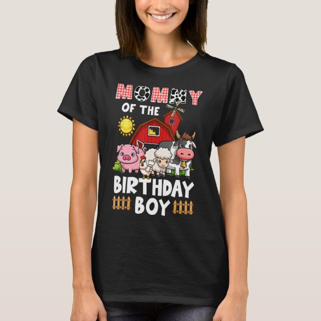 Mamma av födelsedagspojken Farming Barnyard Birthd T Shirt (Framsida)
