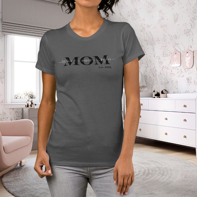 Mamma Barn Namn Est År Svart Familj Typografi T Shirt (Skapare uppladdad)
