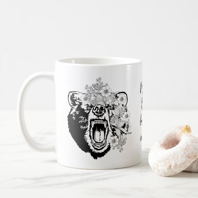 Mamma Bear before Coffee Funny Kaffemugg (Med munk)
