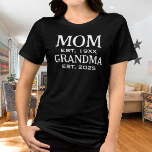 Mamma befordrad till Grandma 2025 Est T Shirt
