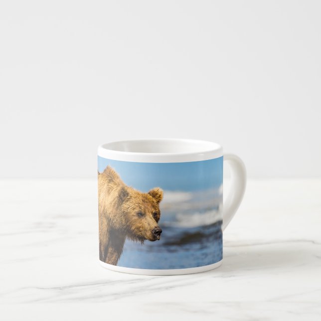 Mamma björn tittar på hennes två barn espressomugg (Framsida höger)