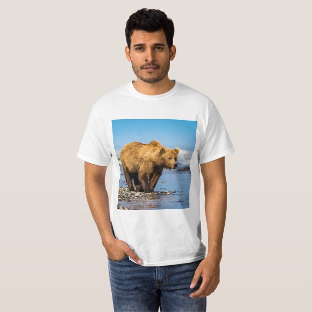 Mamma björn tittar på hennes två barn t shirt (Hel framsida)