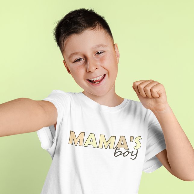 Mamma Boy matchande gult färg Boy s T-Shirt (Mama's Boy matching yellow color Boy's T-Shirt)