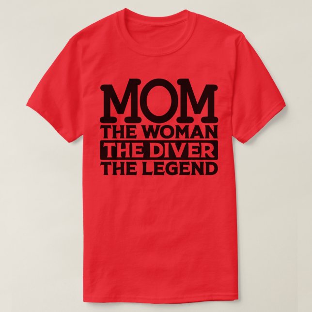 Mamma den kvinna som lever i fördämningen t shirt (Design framsida)