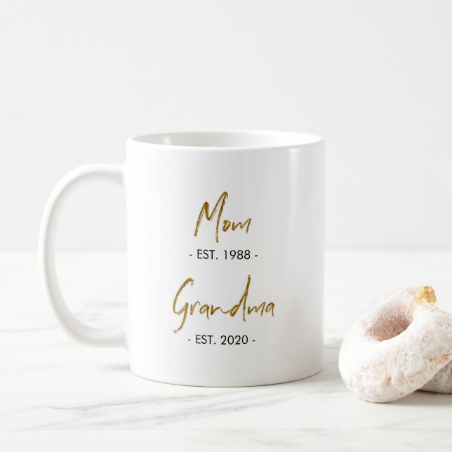 Mamma Est. till Grandma Est. Kaffe Mugg (Med munk)