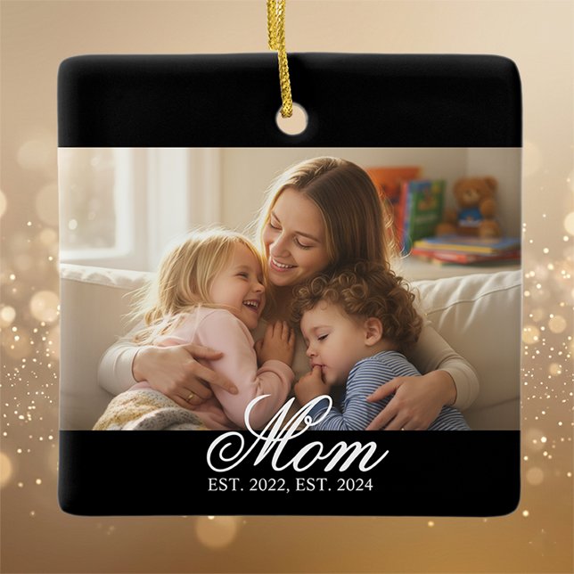 Mamma Establerad Vit Elegant Skrift Foto Julgransprydnad Keramik (Mom Established White Elegant Script Photo Ceramic Ornament)