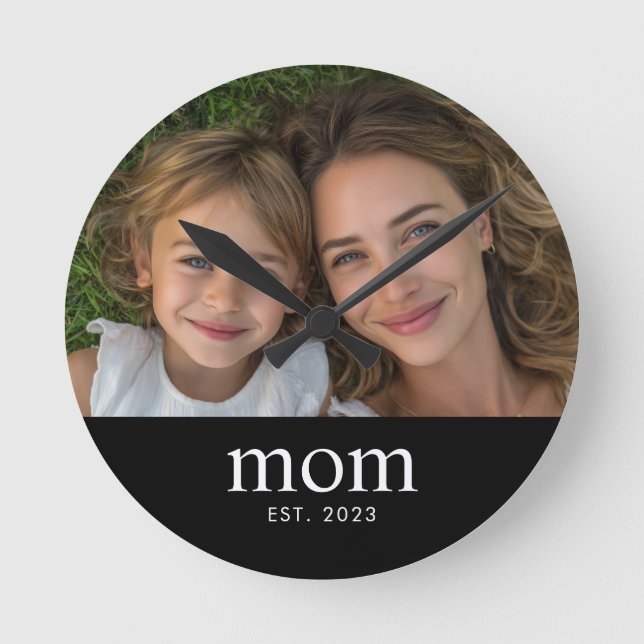 Mamma Etablerade Modern Vit Minimalistisk Foto Rund Klocka (Framsida)