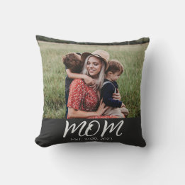 Mamma etablerade modernt manus Foto Kudde