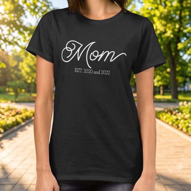 Mamma Etablerade Vitt Skript T Shirt (Skapare uppladdad)