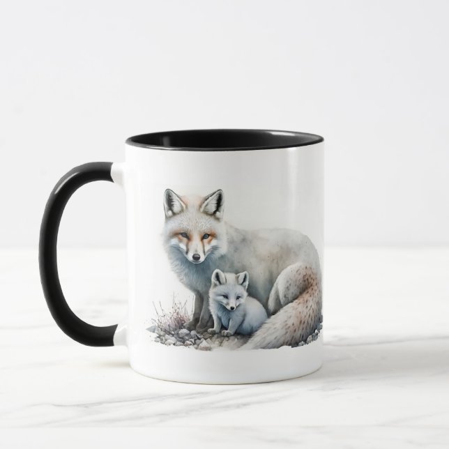 Mamma Fjällräv och Unge Mugg (Vänster)