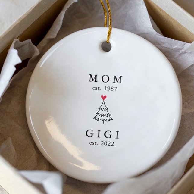 Mamma | Gigi År Est. Jul Julgransprydnad Keramik (Skapare uppladdad)