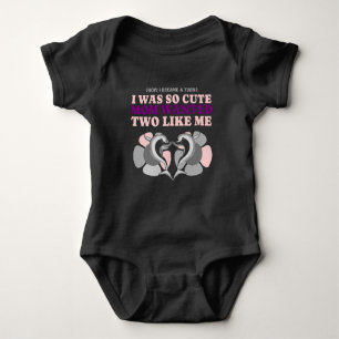 Mamma gjorde min tvilling för att få mig två t shirt