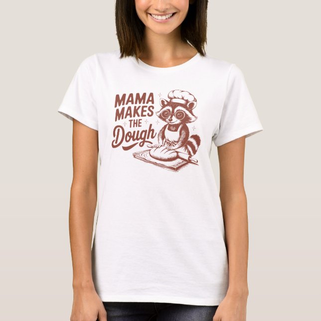 Mamma gör Dough-klotet Raccoon Baking T Shirt (Framsida)