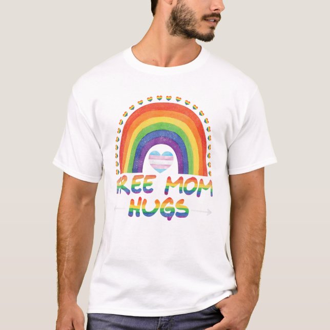 Mamma Hugs LGBT Pride Parad T Shirt (Framsida)
