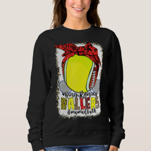 Mamma i båda fotbollsturnerna tennis Busy Raising  T Shirt