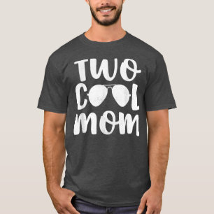 Mamma i födelsedagspojken två Coolor andra dagen M T Shirt