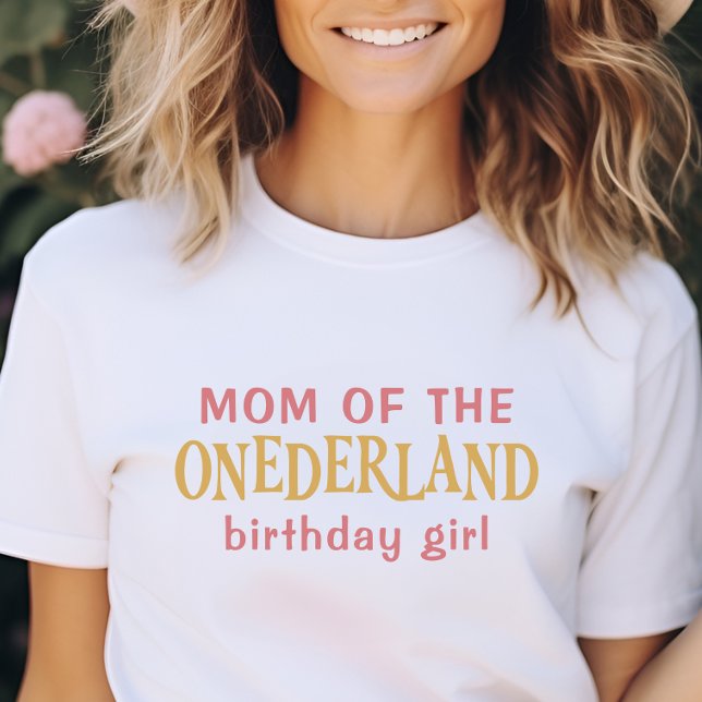 Mamma i födelsedagstjuren Alice i Wonderland T Shirt (Skapare uppladdad)