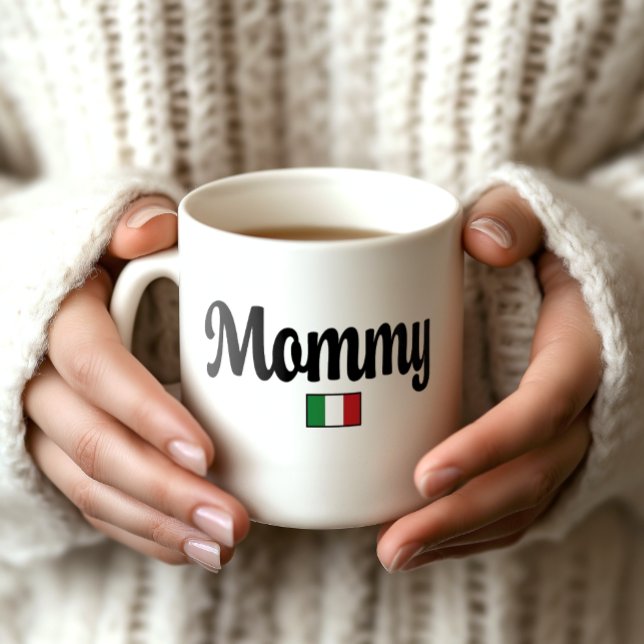Mamma italienska flaggmugg kaffemugg (Woman's Hands Holding a white mug that says Mommy with an Italian flag icon. Baby shower gift.)