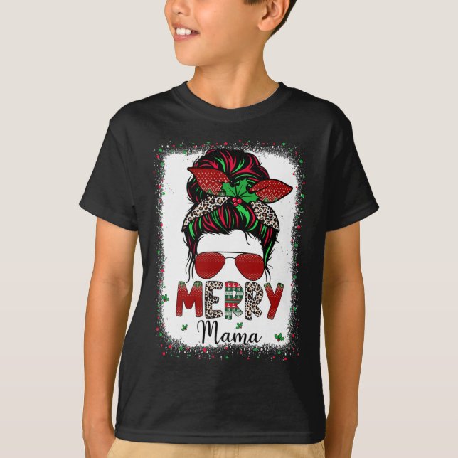 Mamma Life Messy Bun Play Leopard Julafton Merry M T Shirt (Framsida)